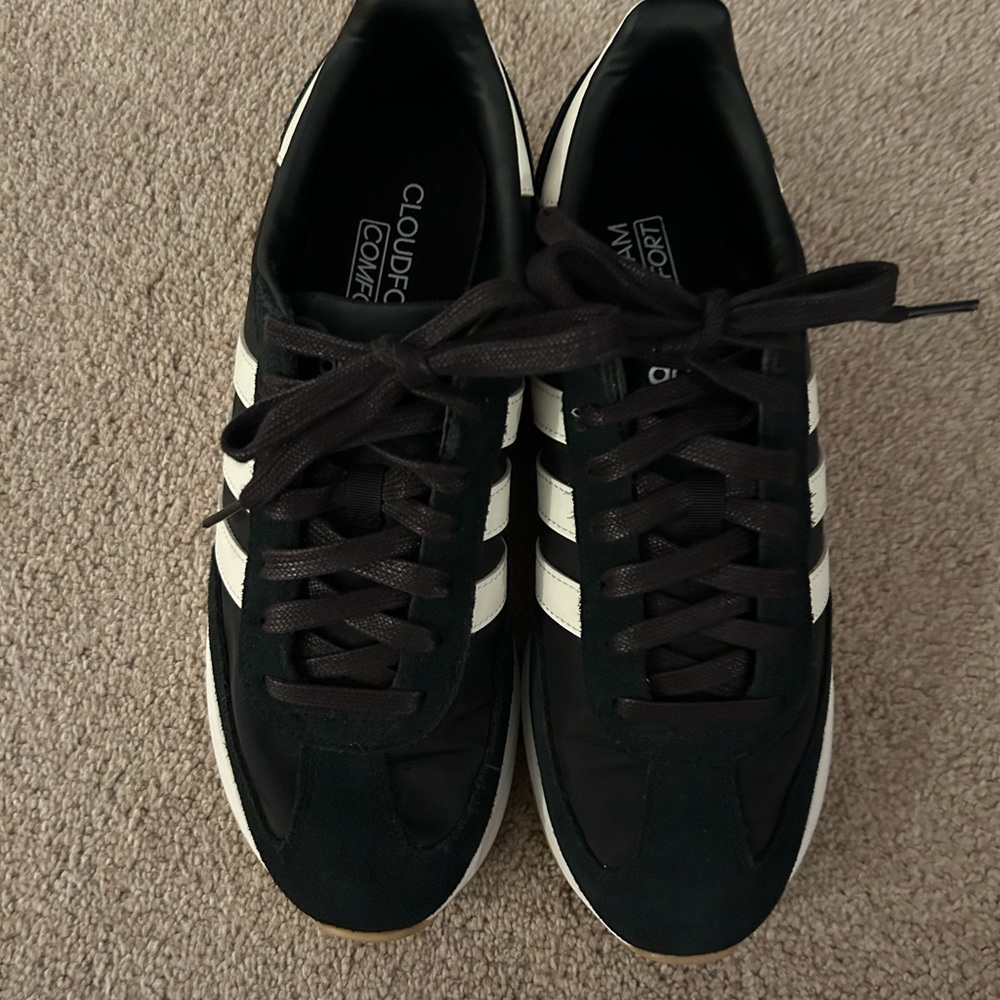 EUC Adidas Run 70 Black Suede Sneakers sz 9
